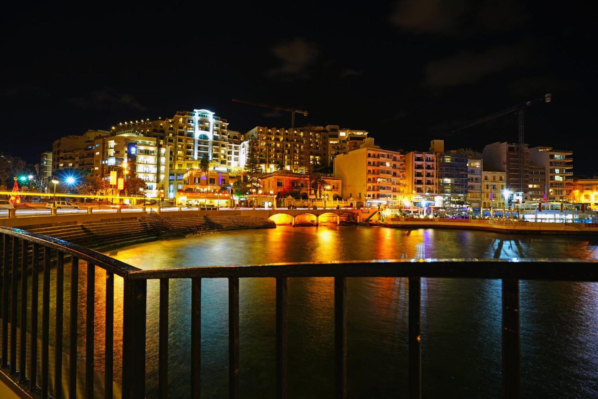 Depiro Point Deluxe - Modern, Designer Apartment 2 Minutes Away From Popular Sliema Seafront Экстерьер фото